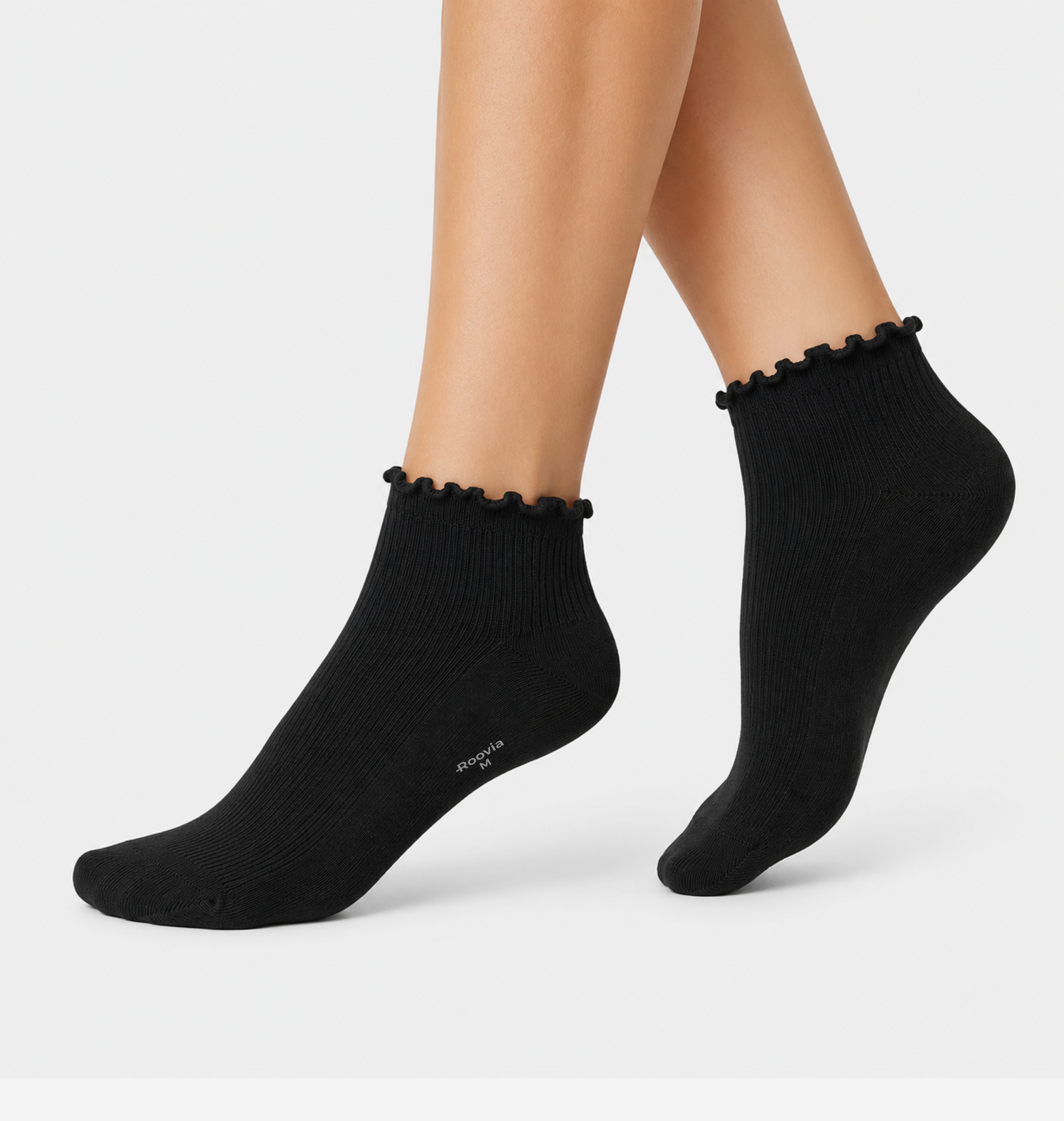 Women’s Quarter Socks Black Ruffle Rib