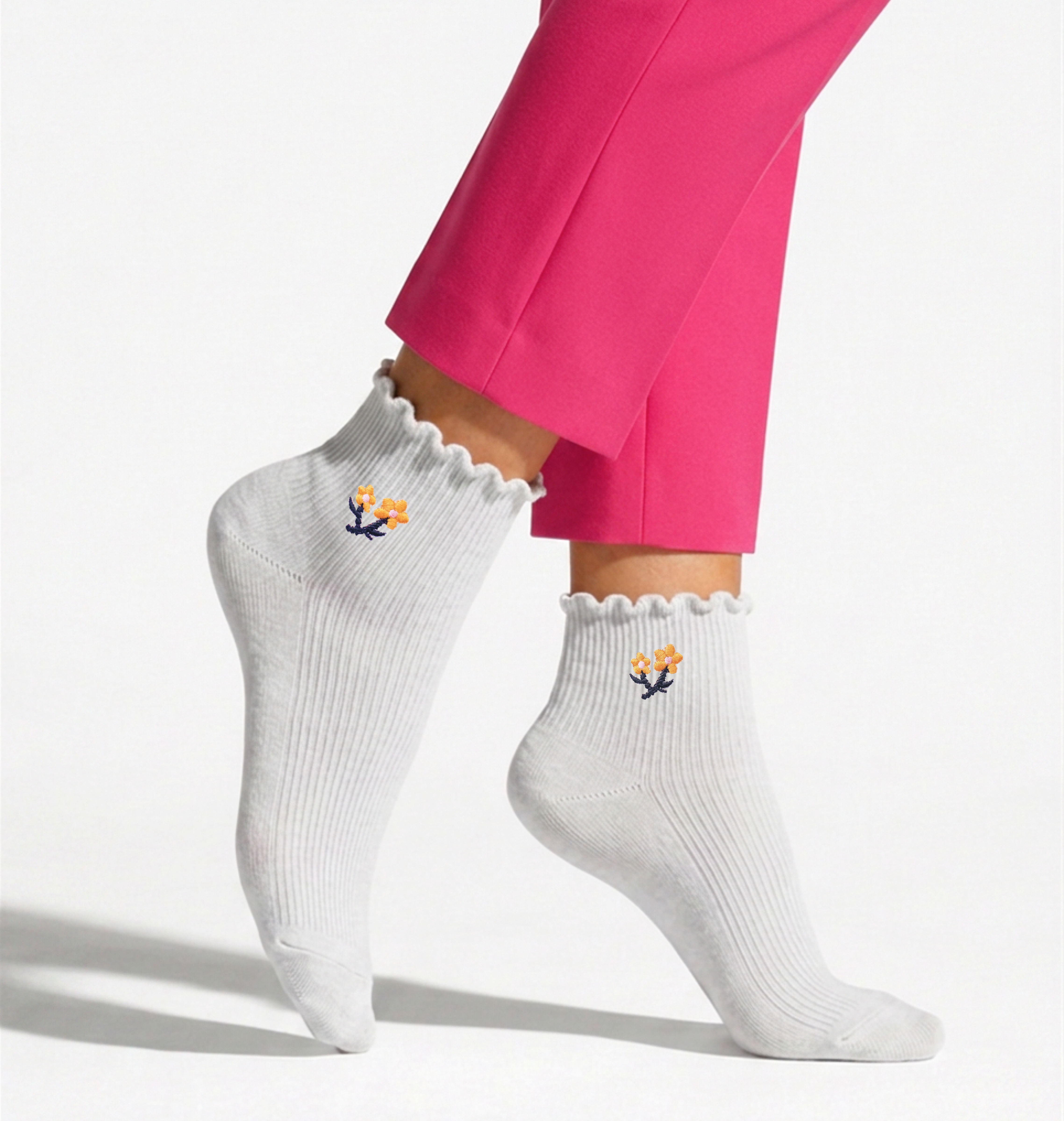 Women’s Quarter Socks Bloom Ruffle Rib