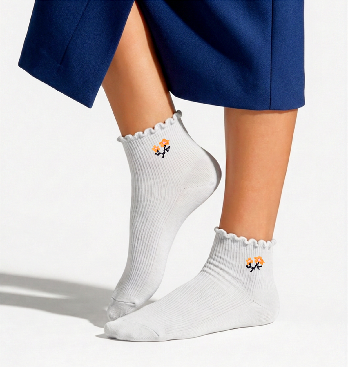 Women’s Quarter Socks Daisy Ruffle Rib