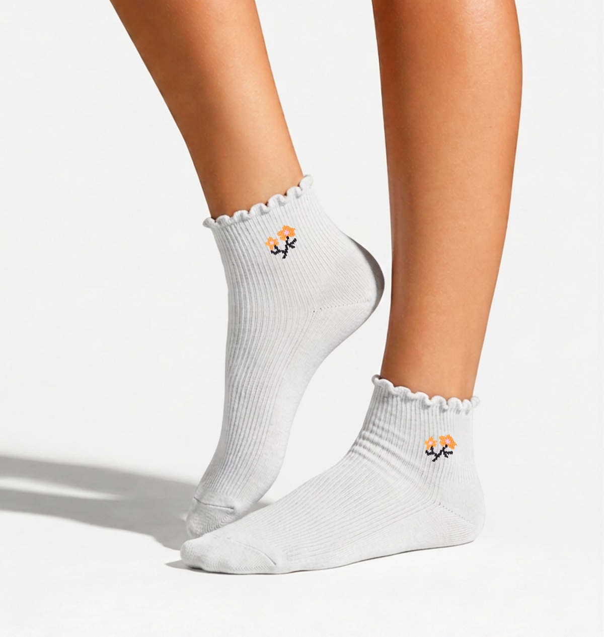 Women’s Quarter Socks Daisy Ruffle Rib 4